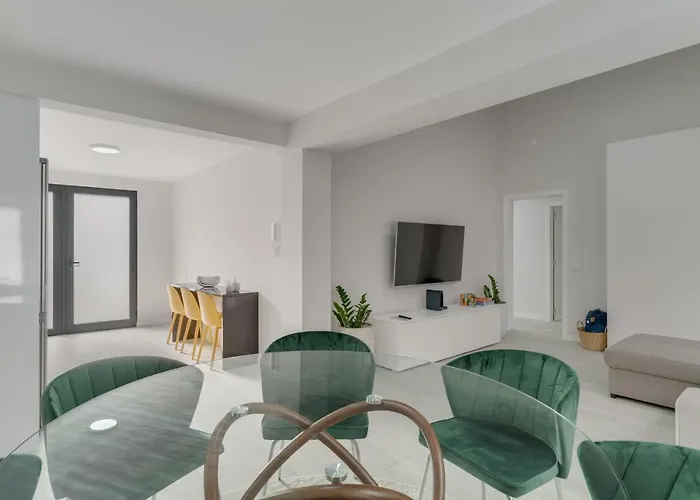 Graca House * Машику